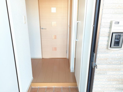 【玄関】 | ベッラ・ヴィスタⅢＡ