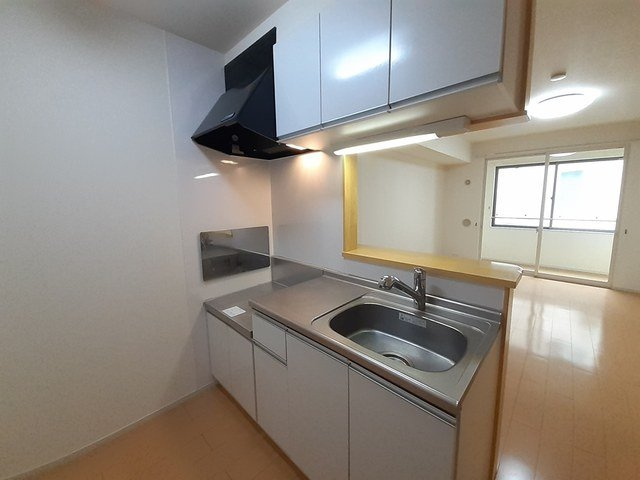 エムズ　プロムナードのキッチン