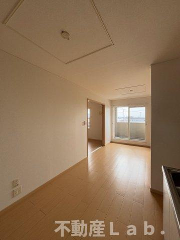 レジデンスさくら　Ⅰの居間・リビング