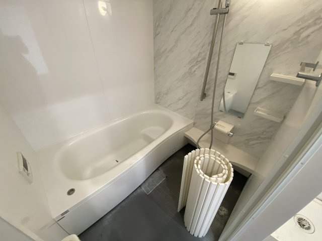 ユアメゾンＮＡＯの浴室