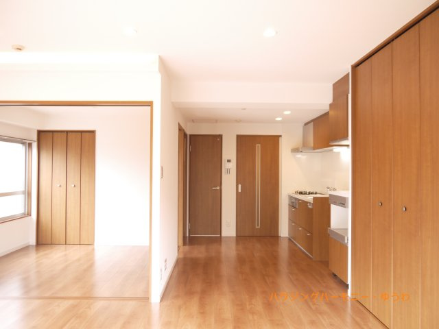 【居間・リビング】 | マンション大塚 | イメージ画像となります。実際とは異なりますので、ご注意ください！