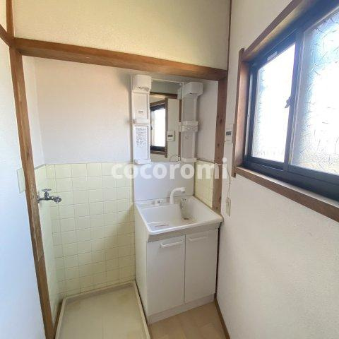南中振１丁目戸建の洗面所