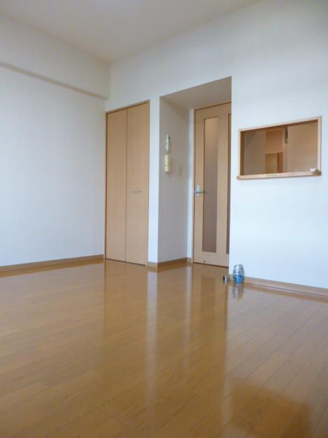 フェリーチェ横濱の居間・リビング