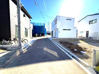 【前面道路含む現地写真】 | 【プレイワーク箕土路町Ⅴ】八木北小・土地35坪・建築条件なし・開発分譲地内・岸和田市箕土路町2丁目 | 前面道路含む現地写真です