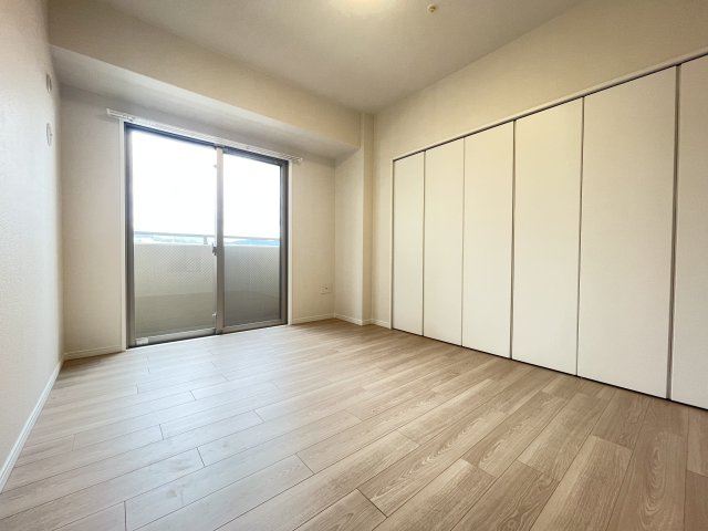 ライオンズマンション宝塚武庫川町の洋室