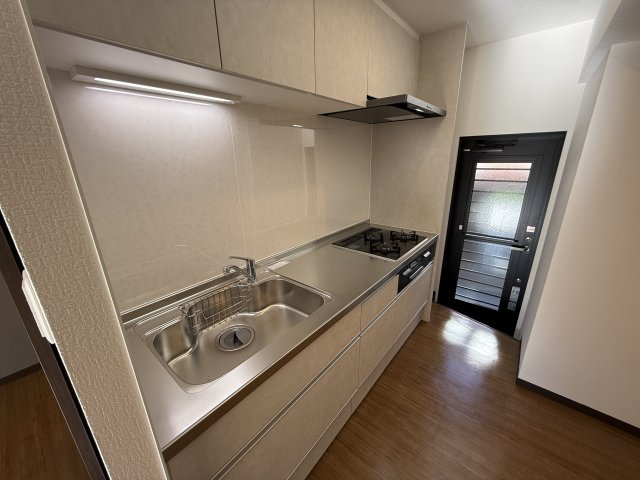 豊中市緑丘１丁目戸建のキッチン