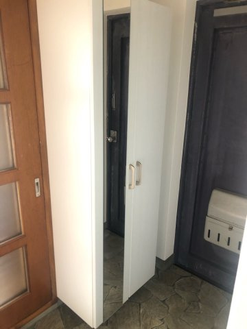 井上ハイツの玄関|鏡付きのシューズＢＯＸを入れました！(｀・ω・´)ｷﾘｯ