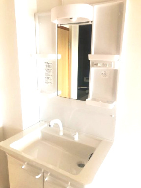 井上ハイツの独立洗面台|こちらも新品設備！洗髪洗面化粧台です！