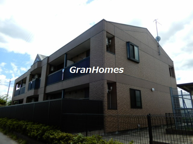 クレディールの外観