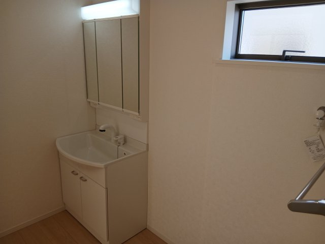 本庄市下野堂第５　の独立洗面台|１号棟現地洗面所（2026年04月03日）撮影