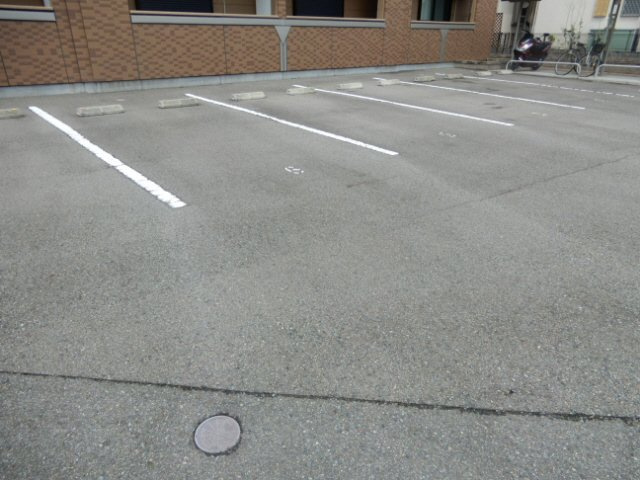 ｇｒａｔｅｆｕｌ（グレイトフル）の駐車場