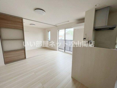 【居間・リビング】 | Grand-room衣山