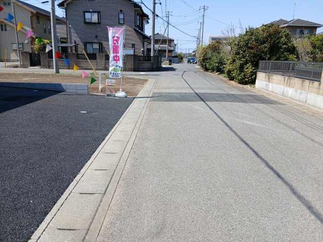 本庄市下野堂第５　の前面道路含む現地写真|３号棟現地前面道路（2026年04月03日）撮影