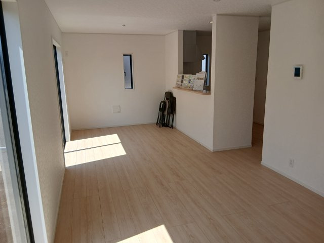 本庄市下野堂第５　の居間・リビング|３号棟現地リビング（2026年04月03日）撮影