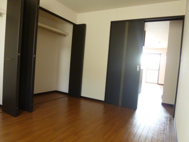 ベルフルールの寝室|クローゼット