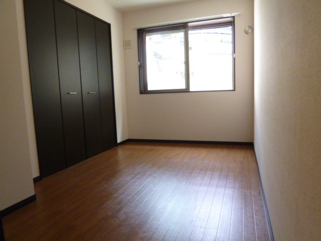 ベルフルールの子供部屋|洋室