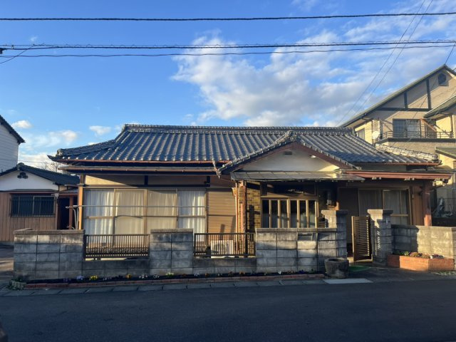 新居浜市喜光地町中古住宅【600】土地82.45坪　建物30.80坪の外観
