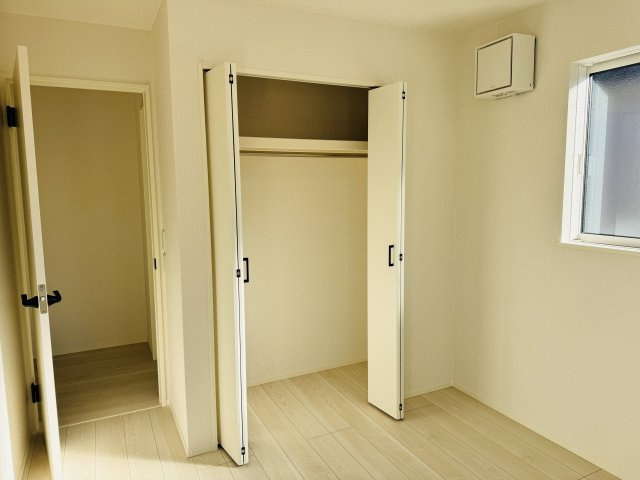 八王子市　楢原町　新築一戸建て　５期の収納|～収納力の高いクローゼット完備～