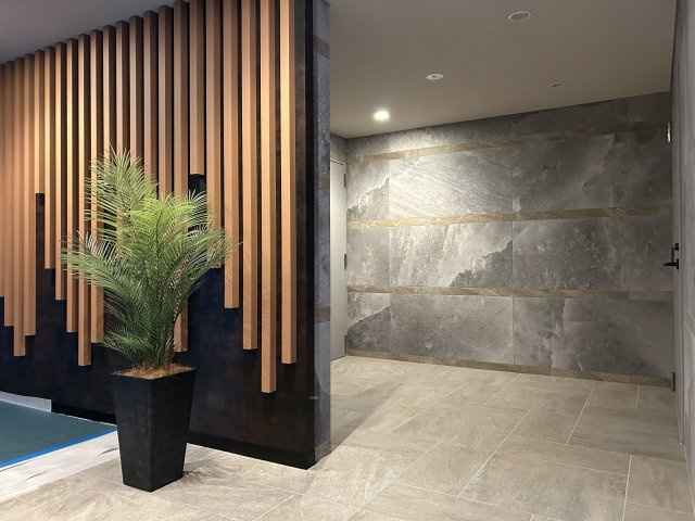 オープンレジデンシア春日公園のエントランス