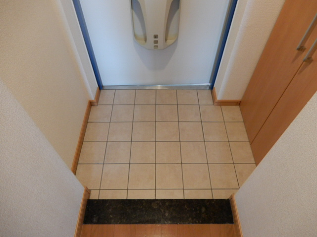 グラン　ブルの玄関