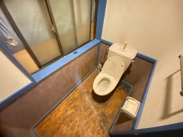 曙町貸店舗のトイレ