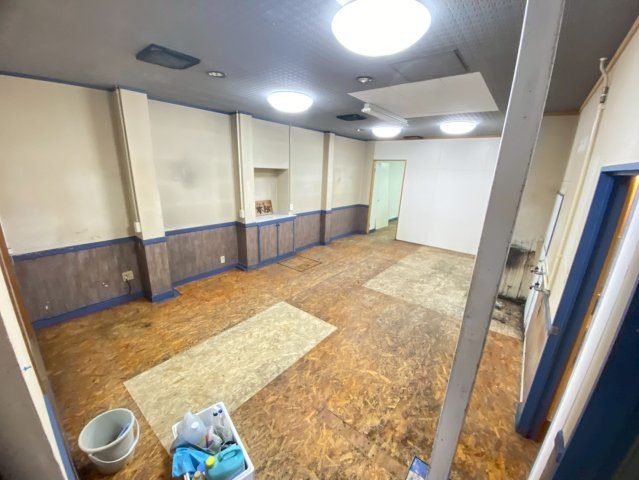 曙町貸店舗のロビー