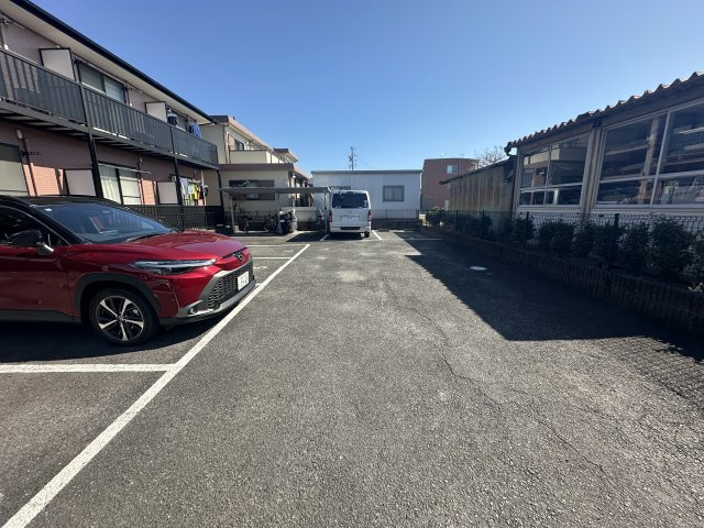 アンプルールブワデルニエの駐車場