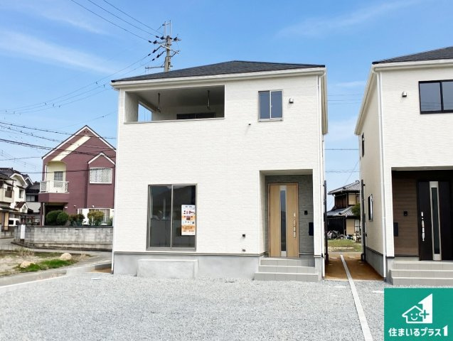 加古川市西神吉町鼎　第1期　新築一戸建ての外観|安心の10年保証！外観を美しく保ち、雨水で汚れを落とします！気になることがありましたら、お気軽にお問い合わせください！