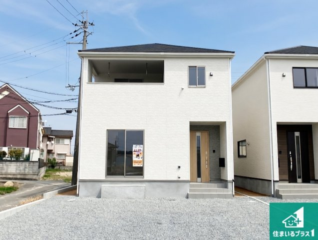 加古川市西神吉町鼎　第1期　新築一戸建ての外観|安心の10年保証！外観を美しく保ち、雨水で汚れを落とします！気になることがありましたら、お気軽にお問い合わせください！