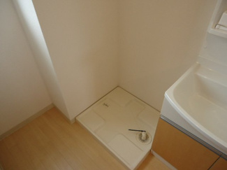 【設備】 | un jour C（アンジュールシー） | 洗濯機置場