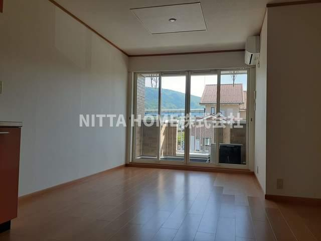 リバーサイドコートＢの居間・リビング|リビングは12帖です☆彡