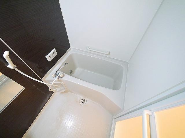 リビングタウン西大寺の浴室|日々の暮らしに欠かせないお風呂です