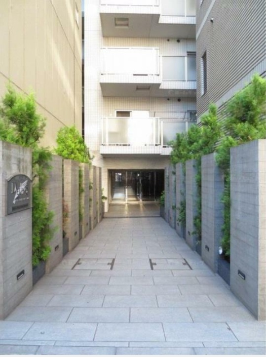 プレール・ドゥーク東京EAST5のエントランス