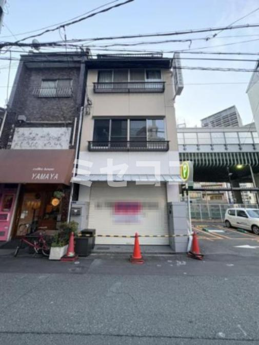 難波四丁目店舗付住宅の外観