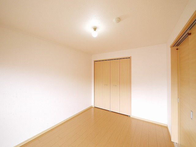 アメニティ前栽２号館の洋室|コンパクトで使いやすい洋室です