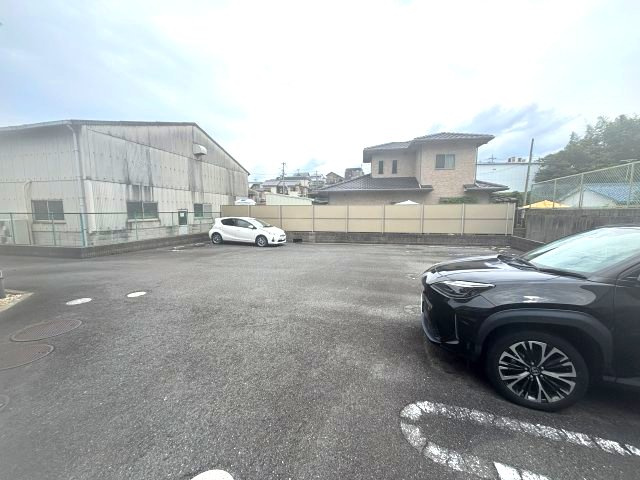 サンベリーズの駐車場