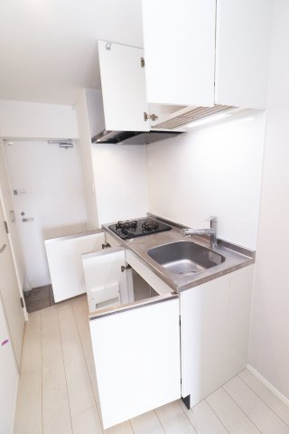 サヴォイラ・マリナ　ドゥ　ハカタ　6階のキッチン|別号室です。現状優先。