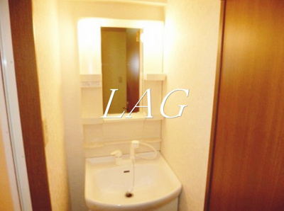 【洗面所】 | アンプルール ベトン 川口 | 洗面台です。