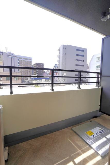 クラリティア文京湯島のバルコニー|※写真は同タイプの別室になります