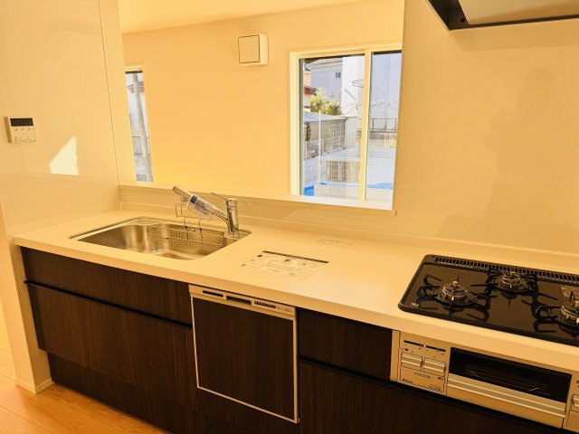 八王子市　楢原町　新築一戸建て　５期のキッチン|～使い勝手の良いシステムキッチン～