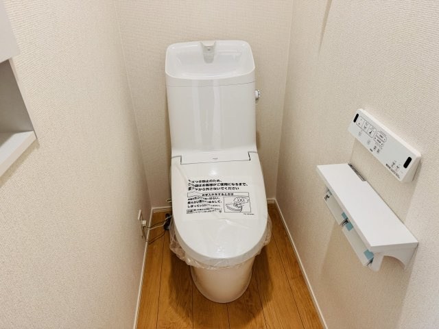 八王子市　楢原町　新築一戸建て　５期のトイレ|～暖房温水洗浄機能付きトイレ　冬場は特に嬉しい機能ですね～