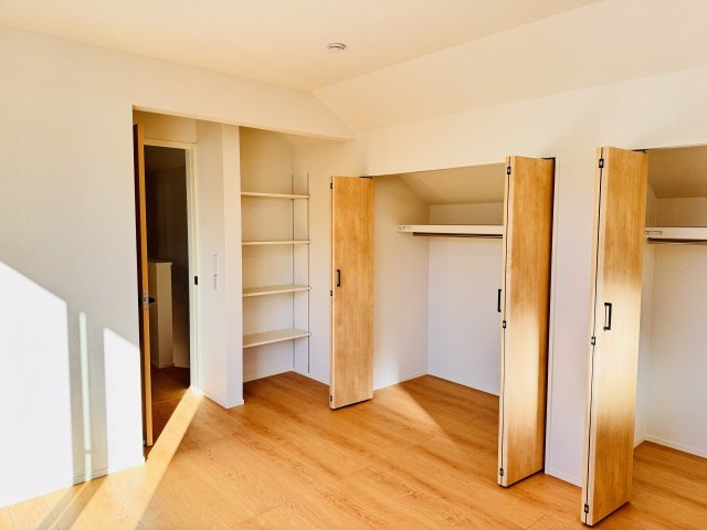 八王子市　楢原町　新築一戸建て　５期の収納|～収納力の高いクローゼット完備～