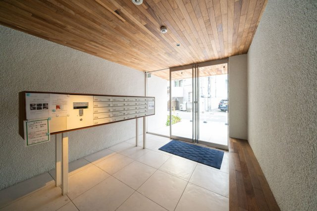 アーバンセオリーズのロビー