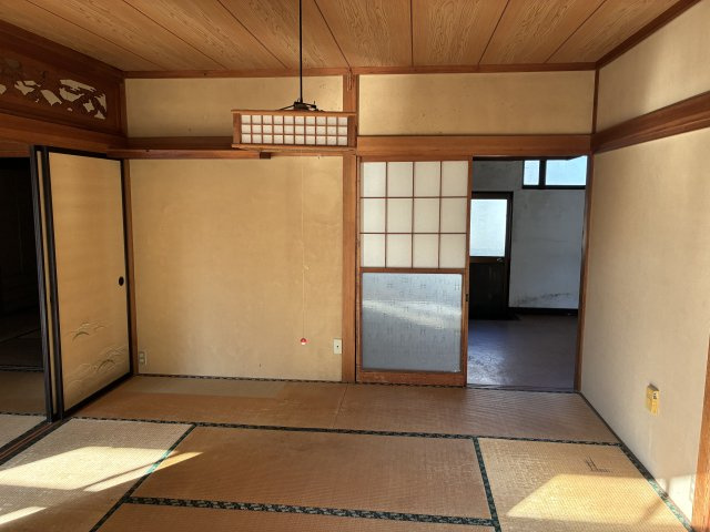 米沢市西大通１丁目　二階建て中古住宅の和室