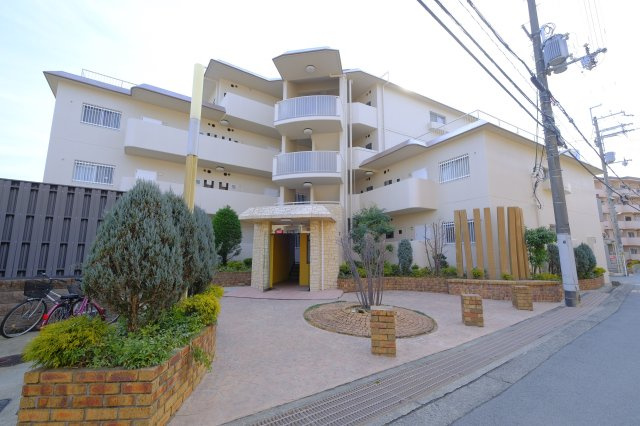 第１サンコウハイツ