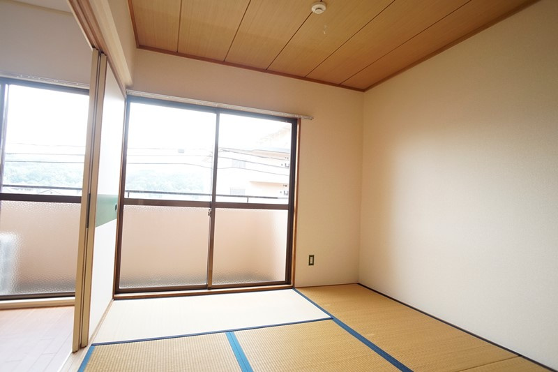 第２サンコウハイツの和室