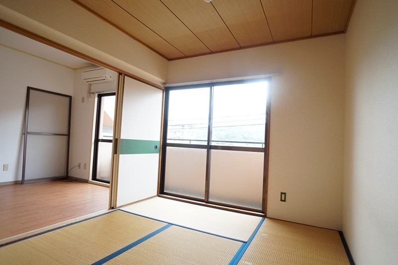 第２サンコウハイツの和室