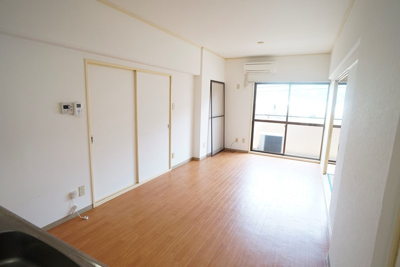 第２サンコウハイツの居間・リビング