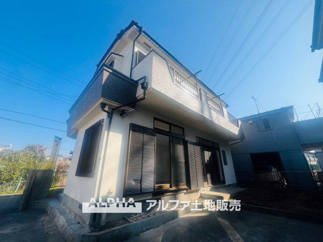 ~武蔵村山岸~Remodeled Homeの外観|【Quiet Comfort】
◆静けさとともに◆
外の喧騒を忘れさせる落ち着きが、日々に余白を生む。ここでの時間が、自然と笑顔を増やしていく。
