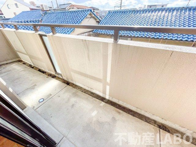 エレガンス喜連のバルコニー